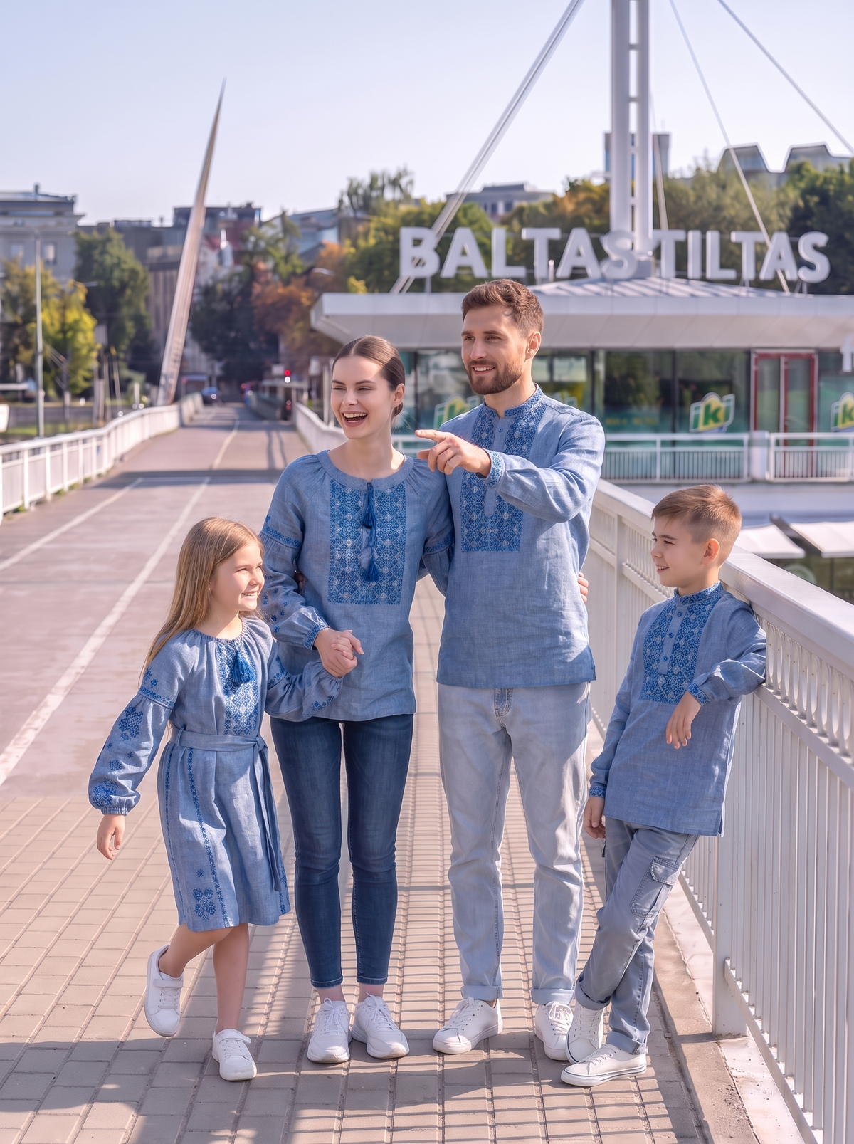 Family Set "Blakyt" – palaidinė tamsiai mėlyna su ornamento siuvinėjimu (lininis), nuotrauka 2