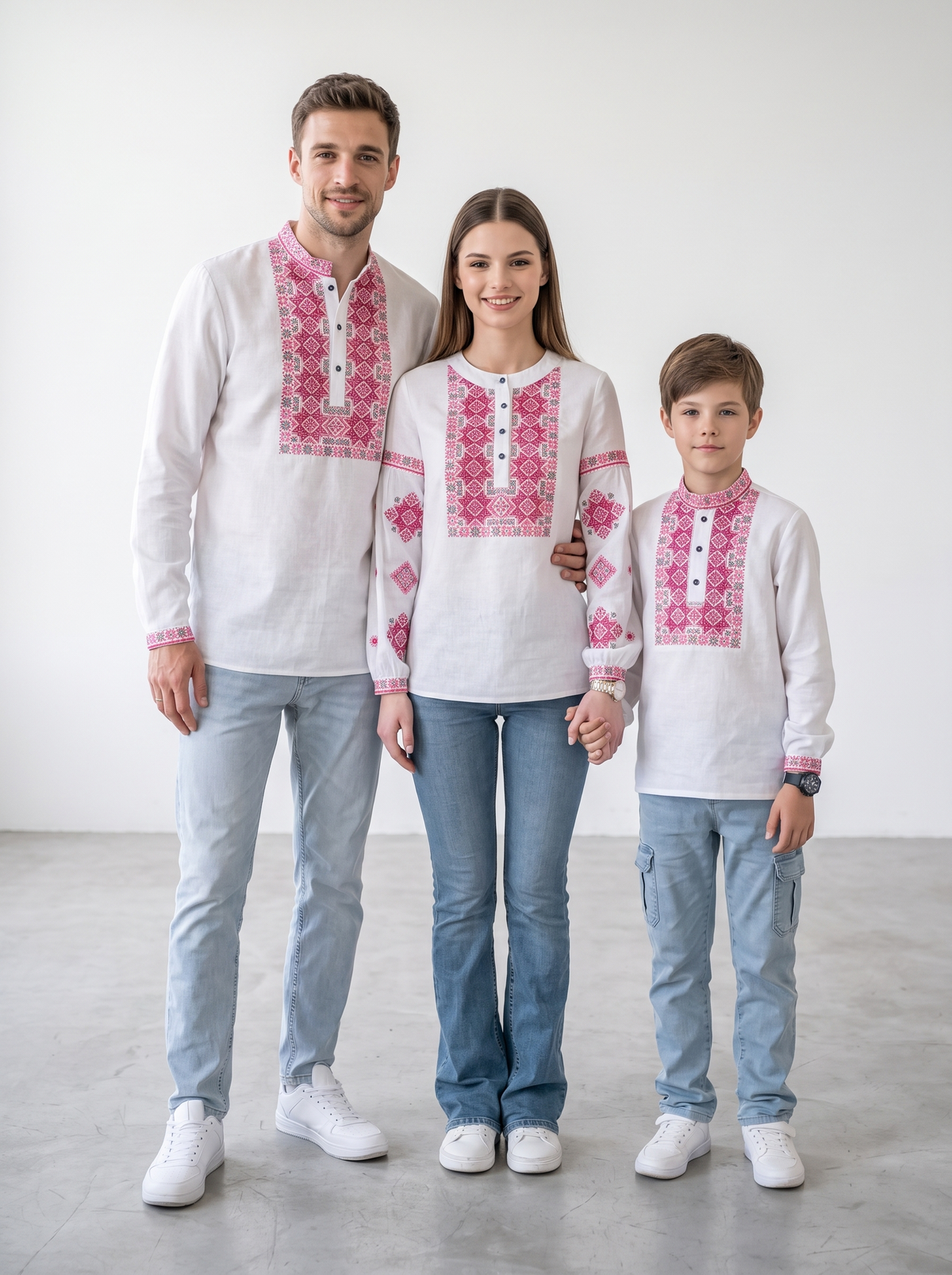Family set "Semenivni" – šeimos vyšyvankų komplektas baltas su raudonu geometriniu siuvinėjimu (medvilninis), photo 3
