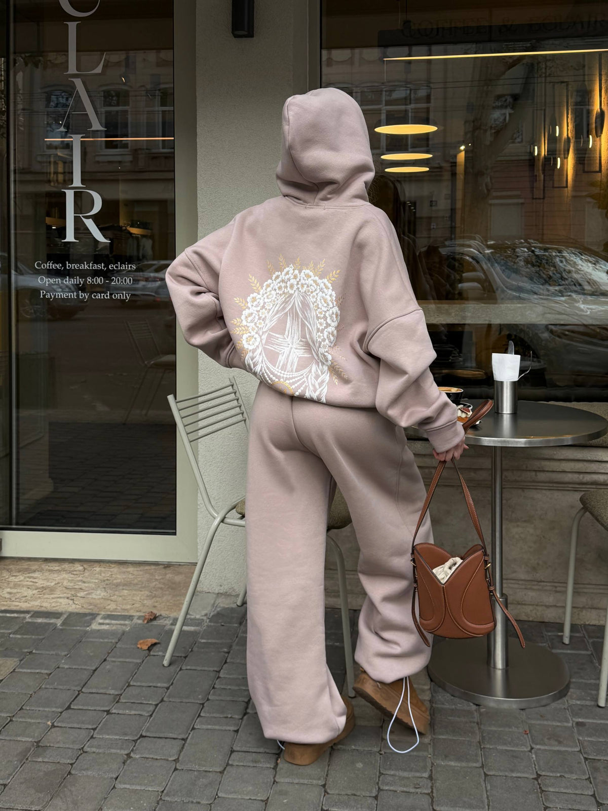 Trainingsanzug „Motanka“ beige