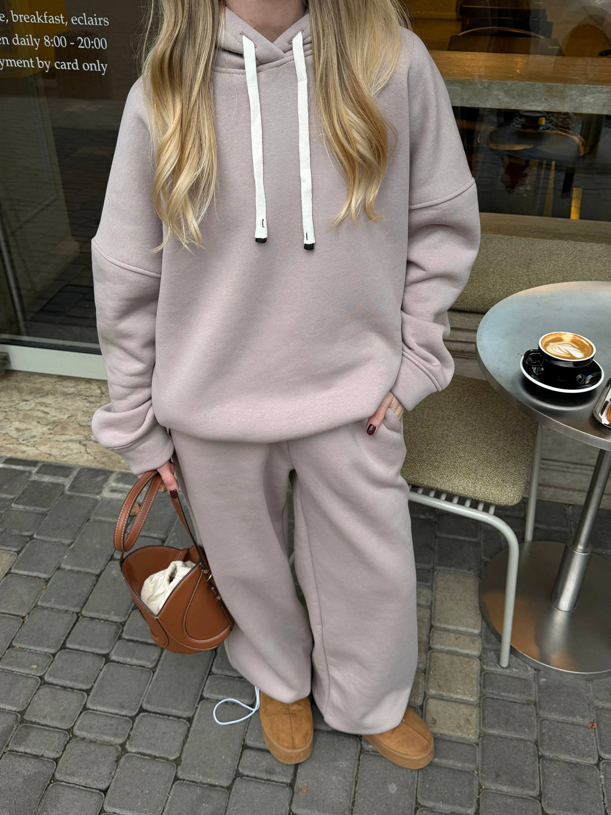 Trainingsanzug „Motanka“ beige