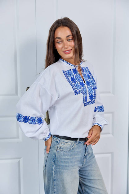 Vyšivanka "Maya" balta