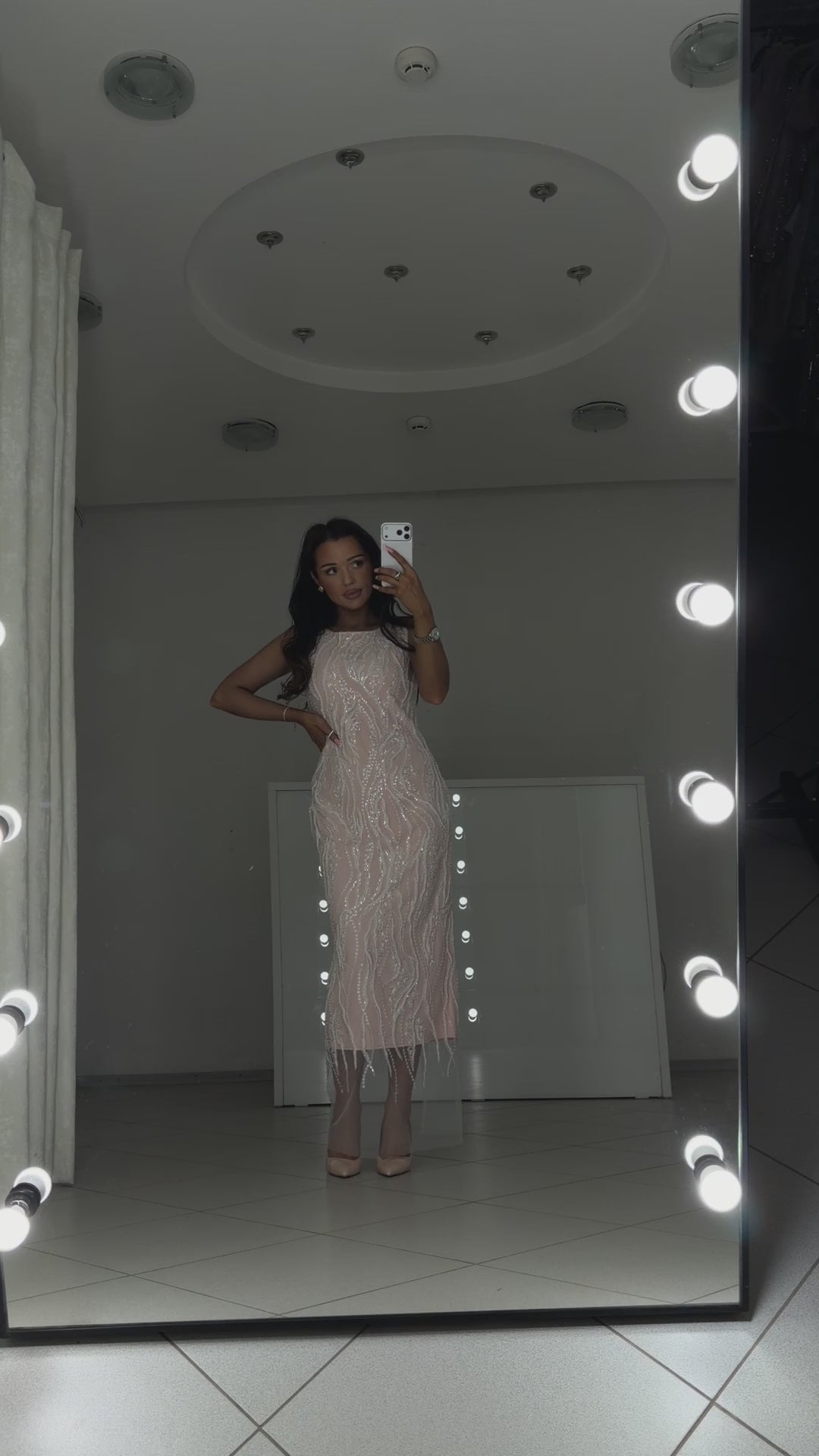 Alba powder midi dress - video